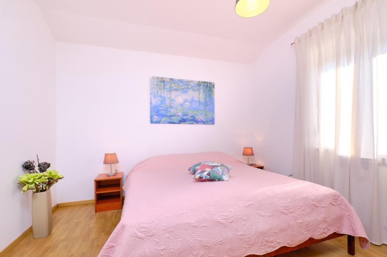 Apartments Vanda Mali Lošinj Eksteriør billede