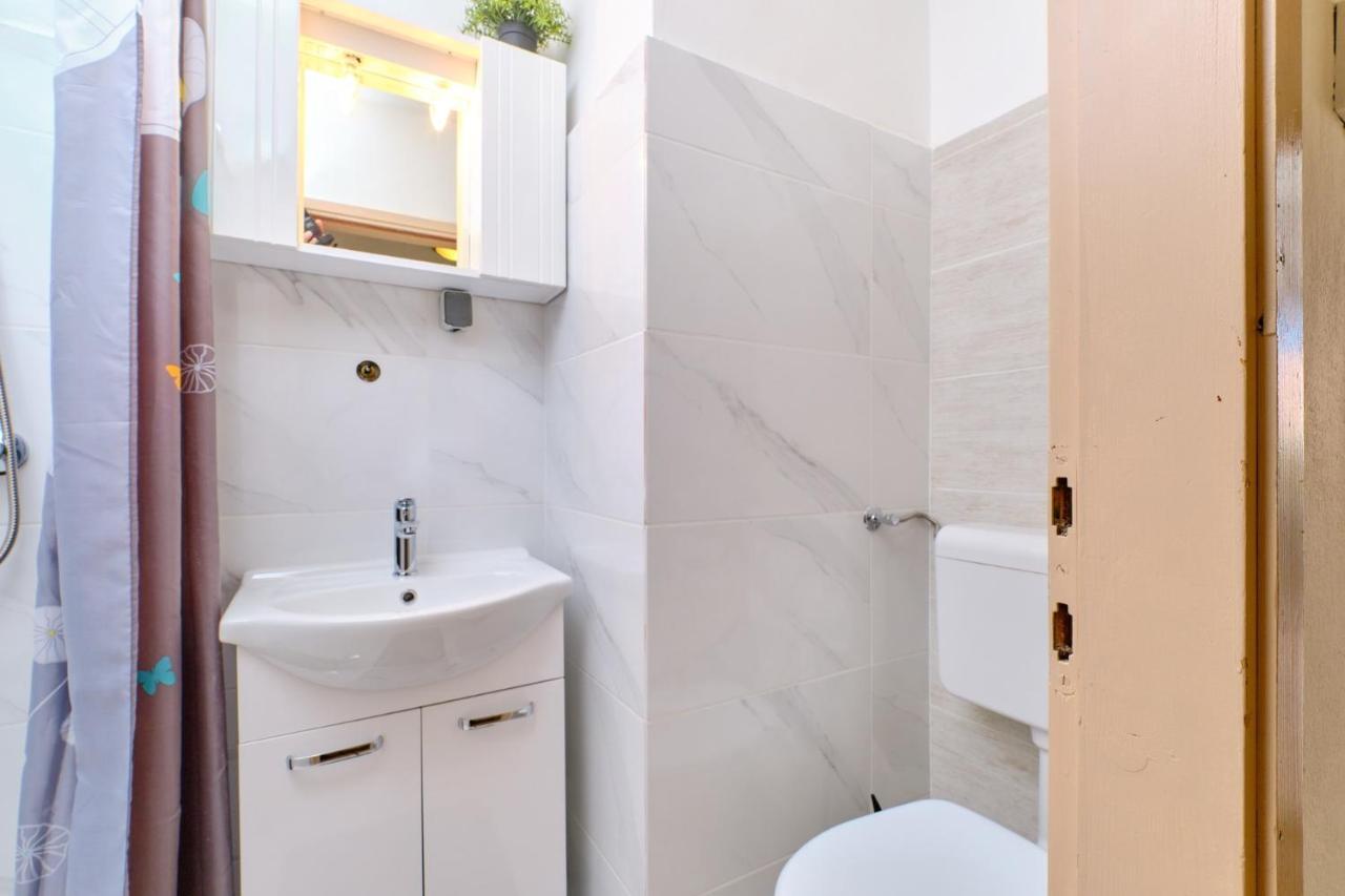 Apartments Vanda Mali Lošinj Eksteriør billede