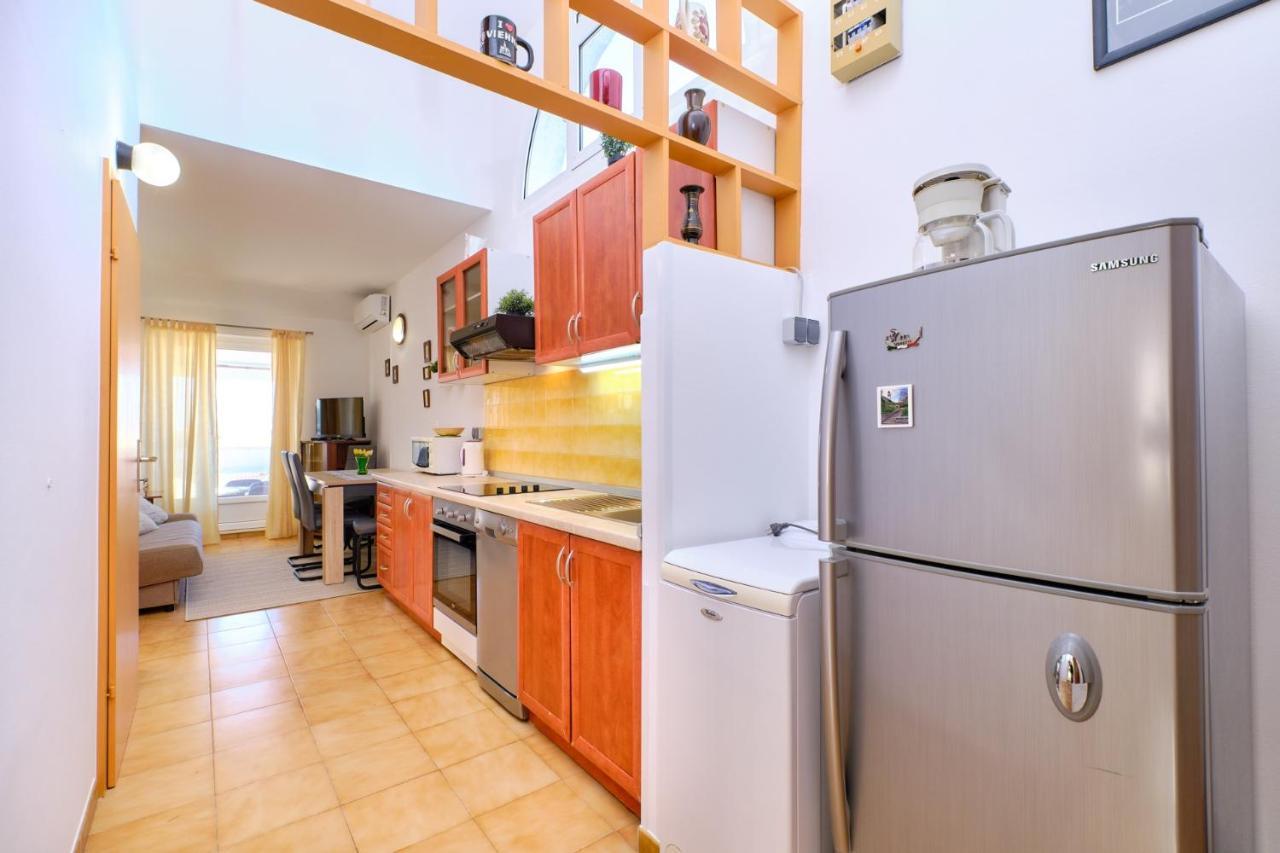 Apartments Vanda Mali Lošinj Eksteriør billede