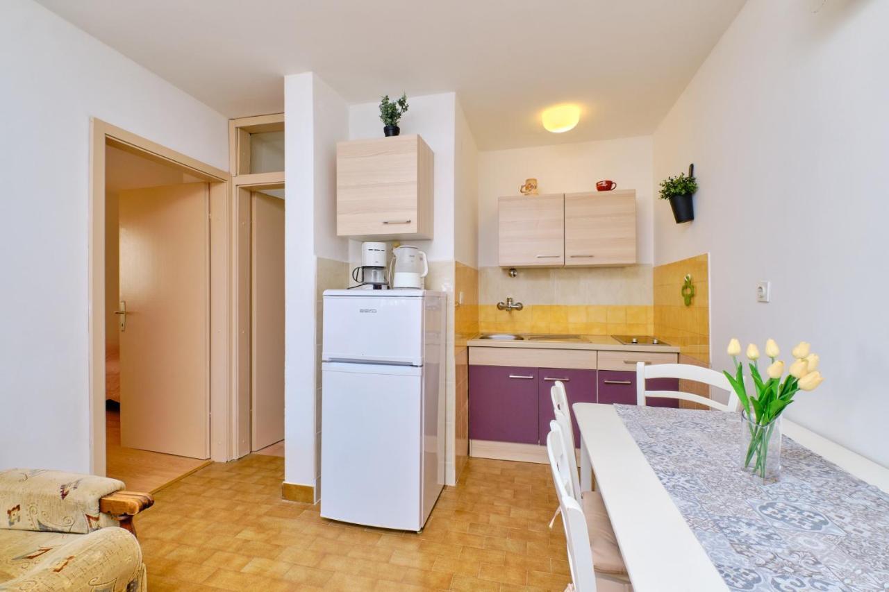 Apartments Vanda Mali Lošinj Eksteriør billede