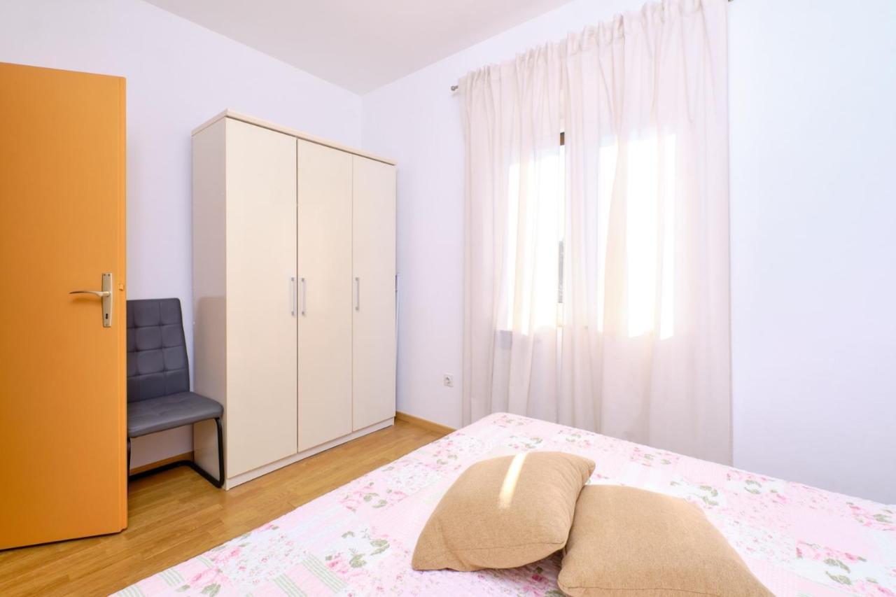 Apartments Vanda Mali Lošinj Eksteriør billede