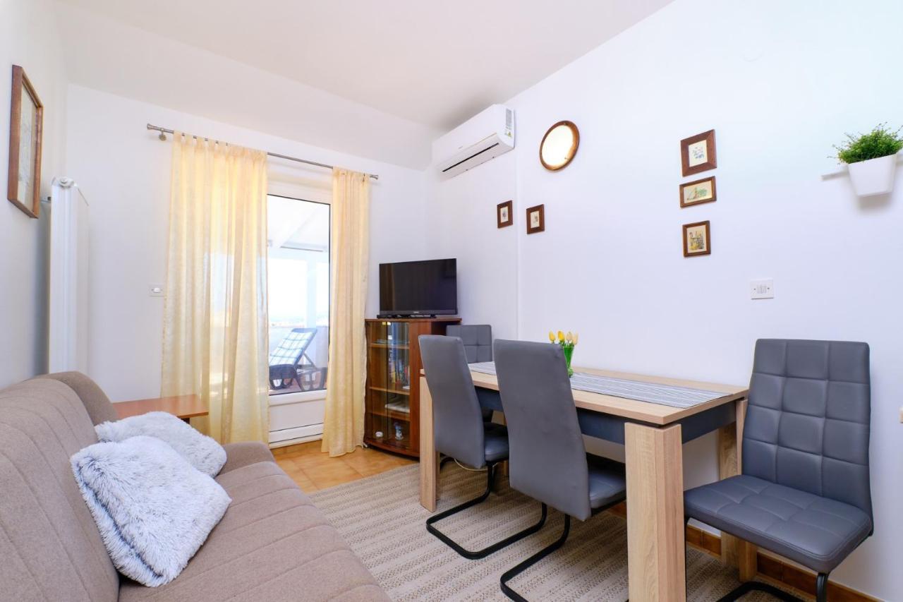 Apartments Vanda Mali Lošinj Eksteriør billede