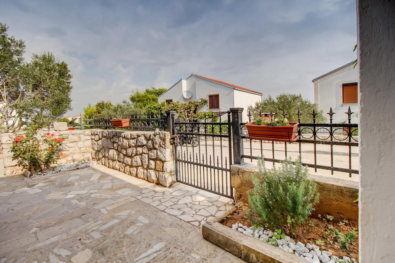 Apartments Vanda Mali Lošinj Eksteriør billede